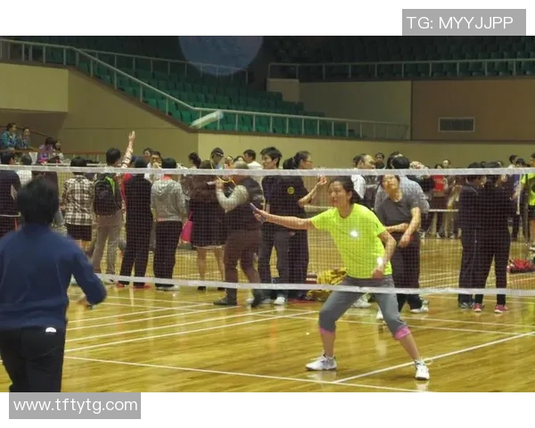 杭州羽毛球队阵地战分析：胜负背后的战术与团队协作探讨